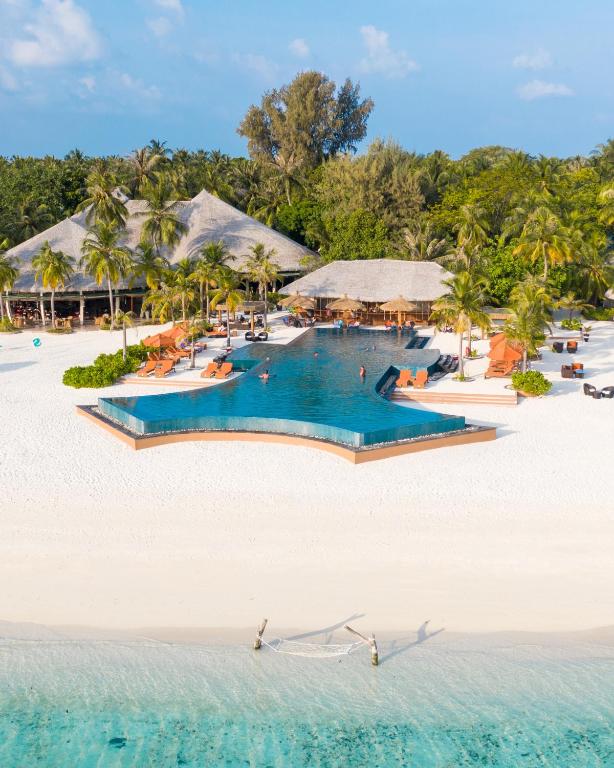 3 Days Villa with Pool Full Board Package in Maldives - imane Habibi